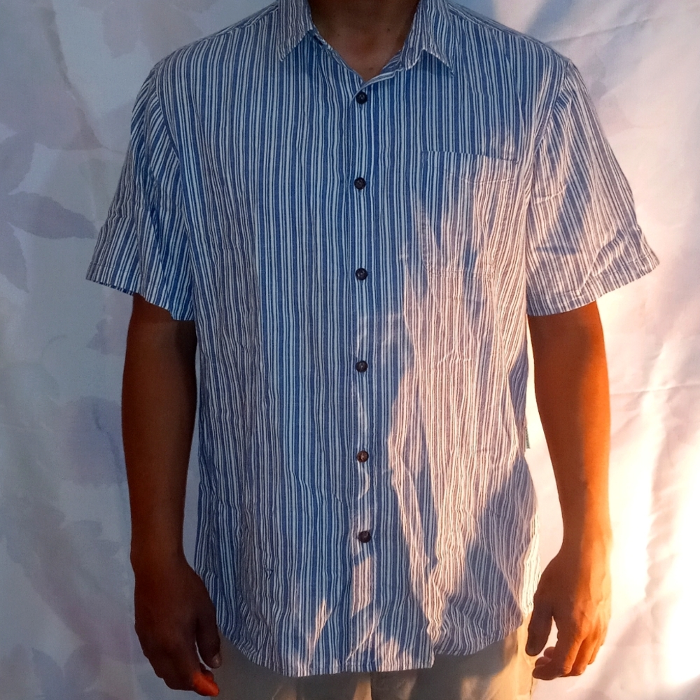 Vissla Size XL Color Blue with white stripe